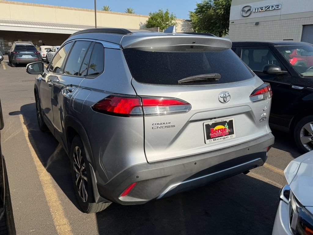 Used 2022 Toyota Corolla Cross XLE w/ Convenience Package AWD/4WD image 3