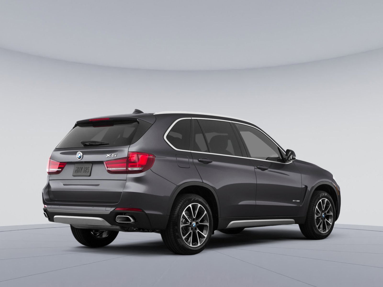 Used 2018 BMW X5 xDrive35i w/ Driving Assistance Package image 3