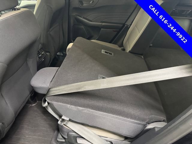 Used 2022 Ford Escape SE w/ Cold Weather Package image 19