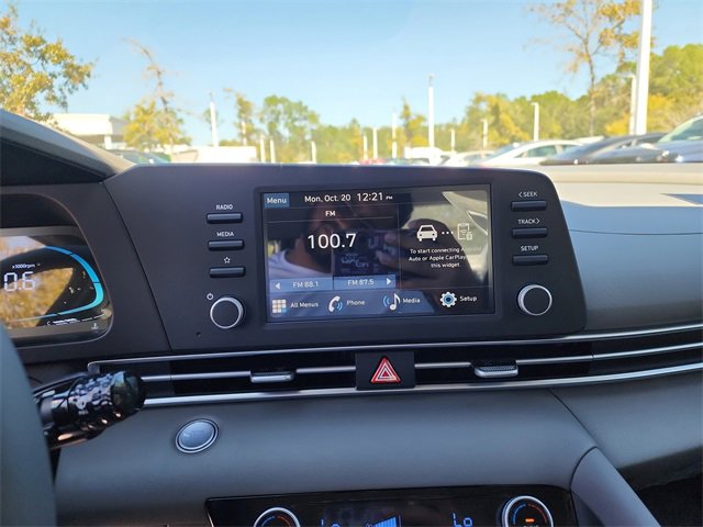 New 2025 Hyundai Elantra Sport image 18