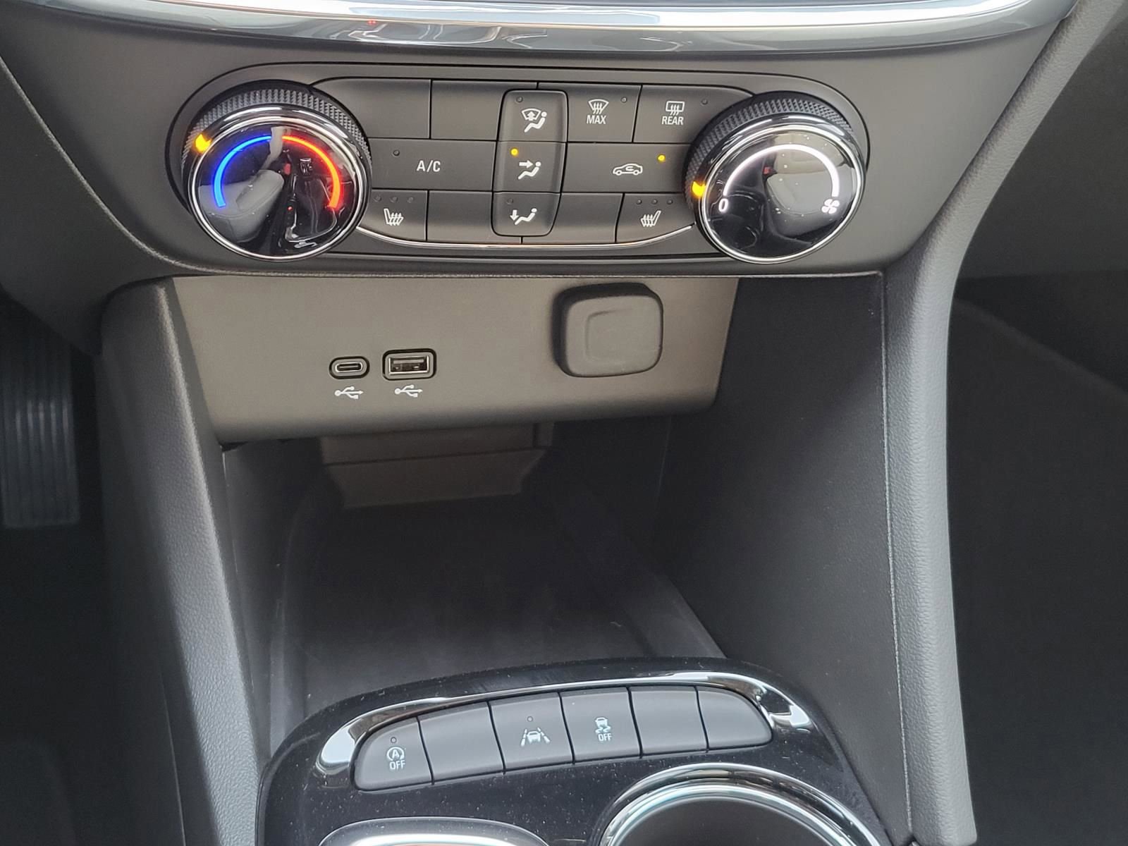 New 2026 Buick Encore GX Preferred w/ Comfort Package image 10