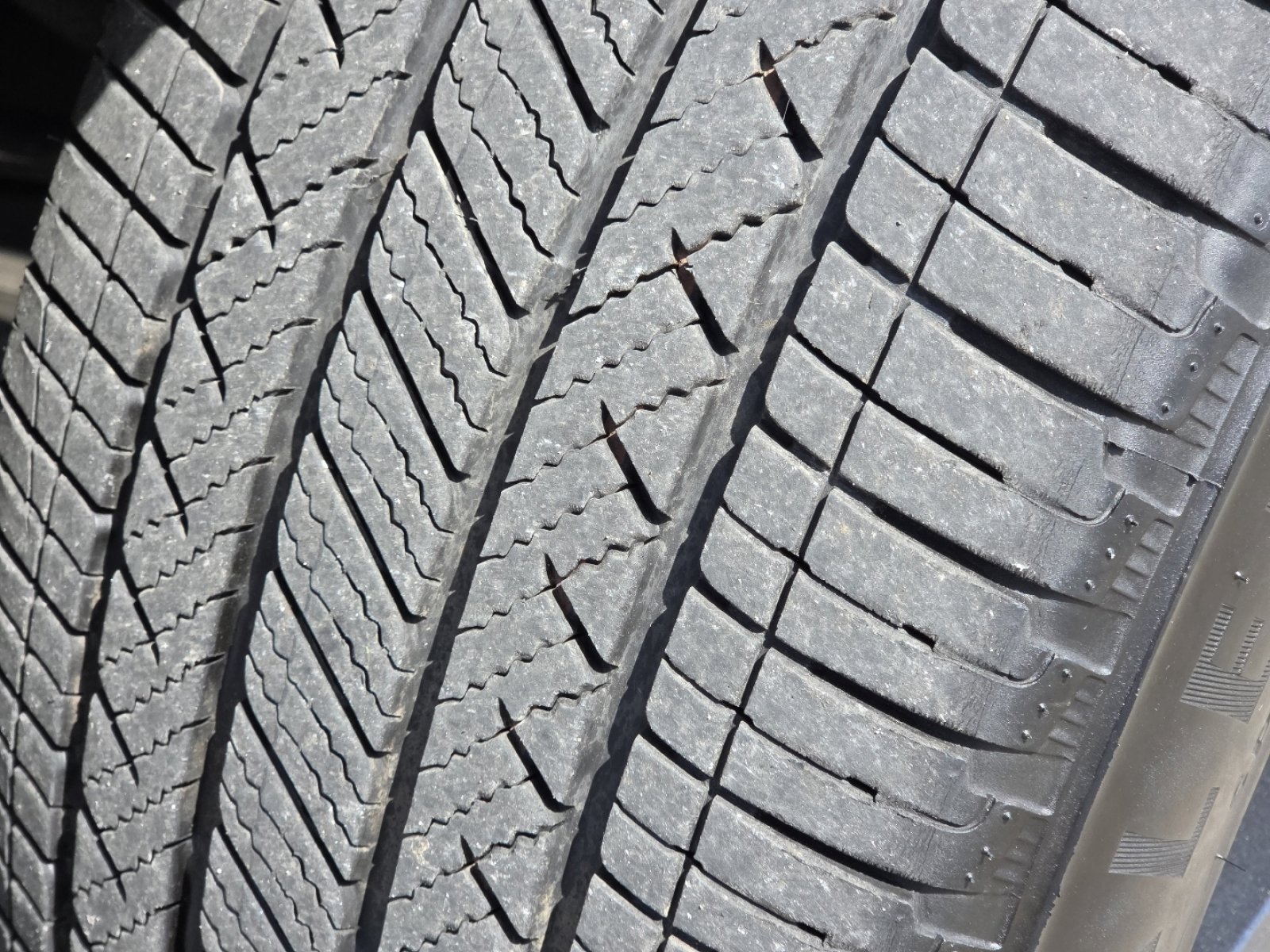 Used 2025 Honda Pilot Touring image 15