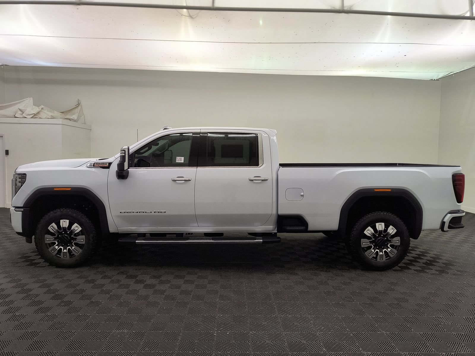 New 2026 GMC Sierra 2500 Denali w/ Denali Reserve Package AWD/4WD image 2