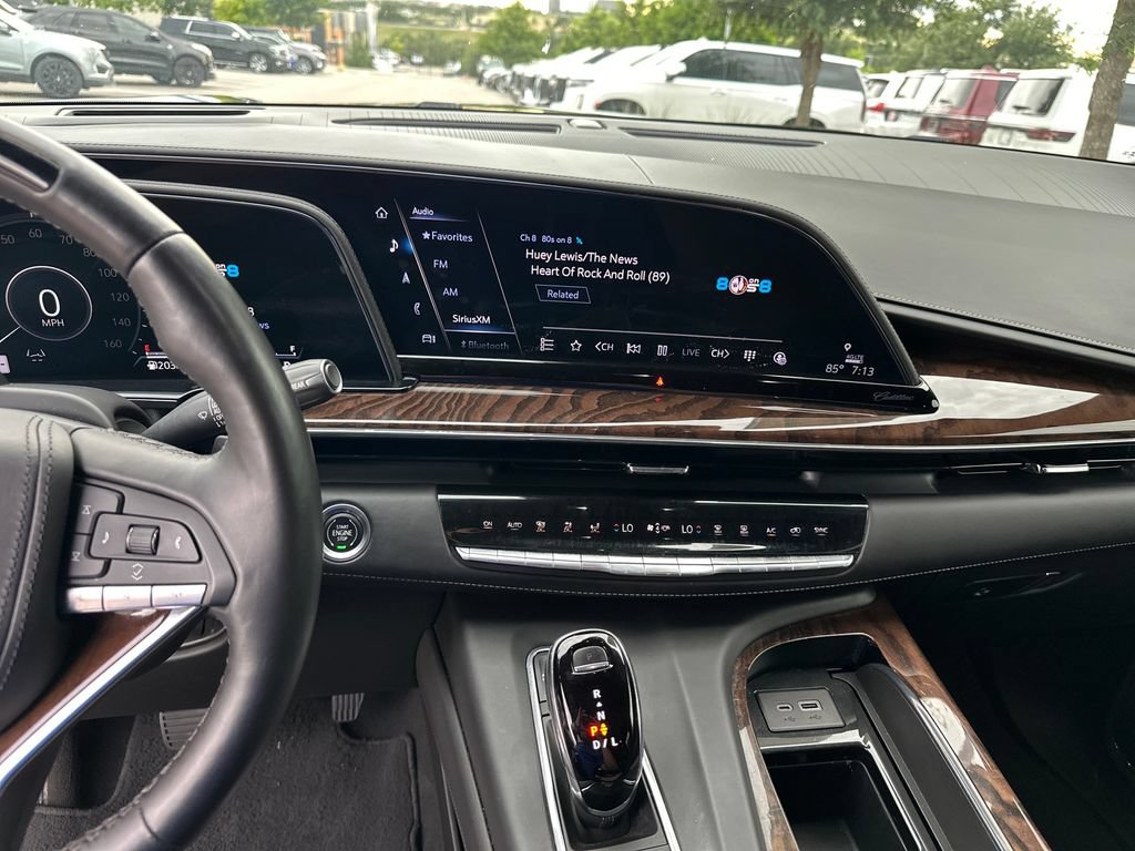 Used 2021 Cadillac Escalade Sport Platinum AWD/4WD image 22