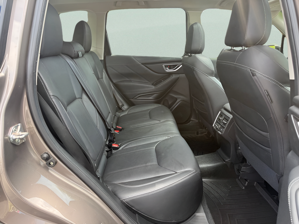 Used 2023 Subaru Forester Touring AWD/4WD image 13