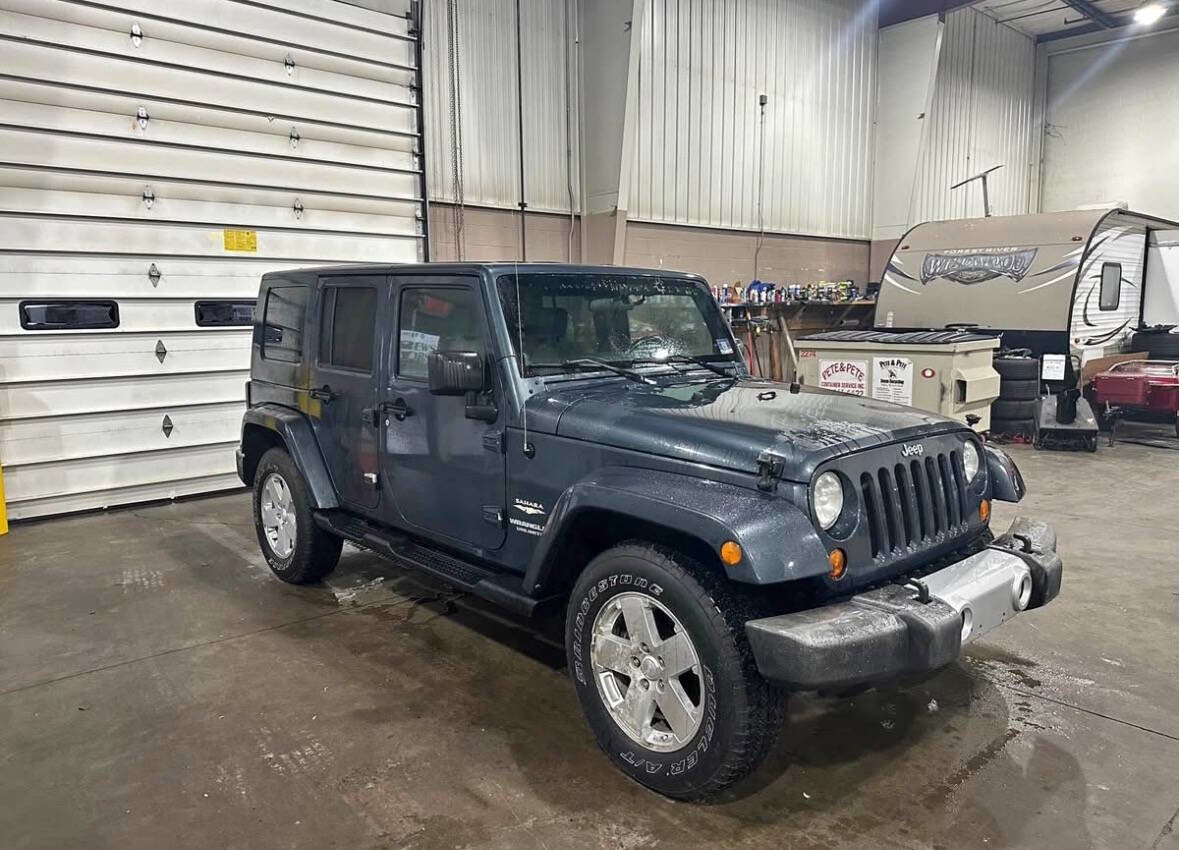Used 2008 Jeep Wrangler Unlimited Sahara w/ Dual Top Group