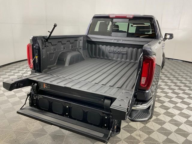 Used 2023 GMC Sierra 1500 SLT w/ SLT Premium Plus Package image 38