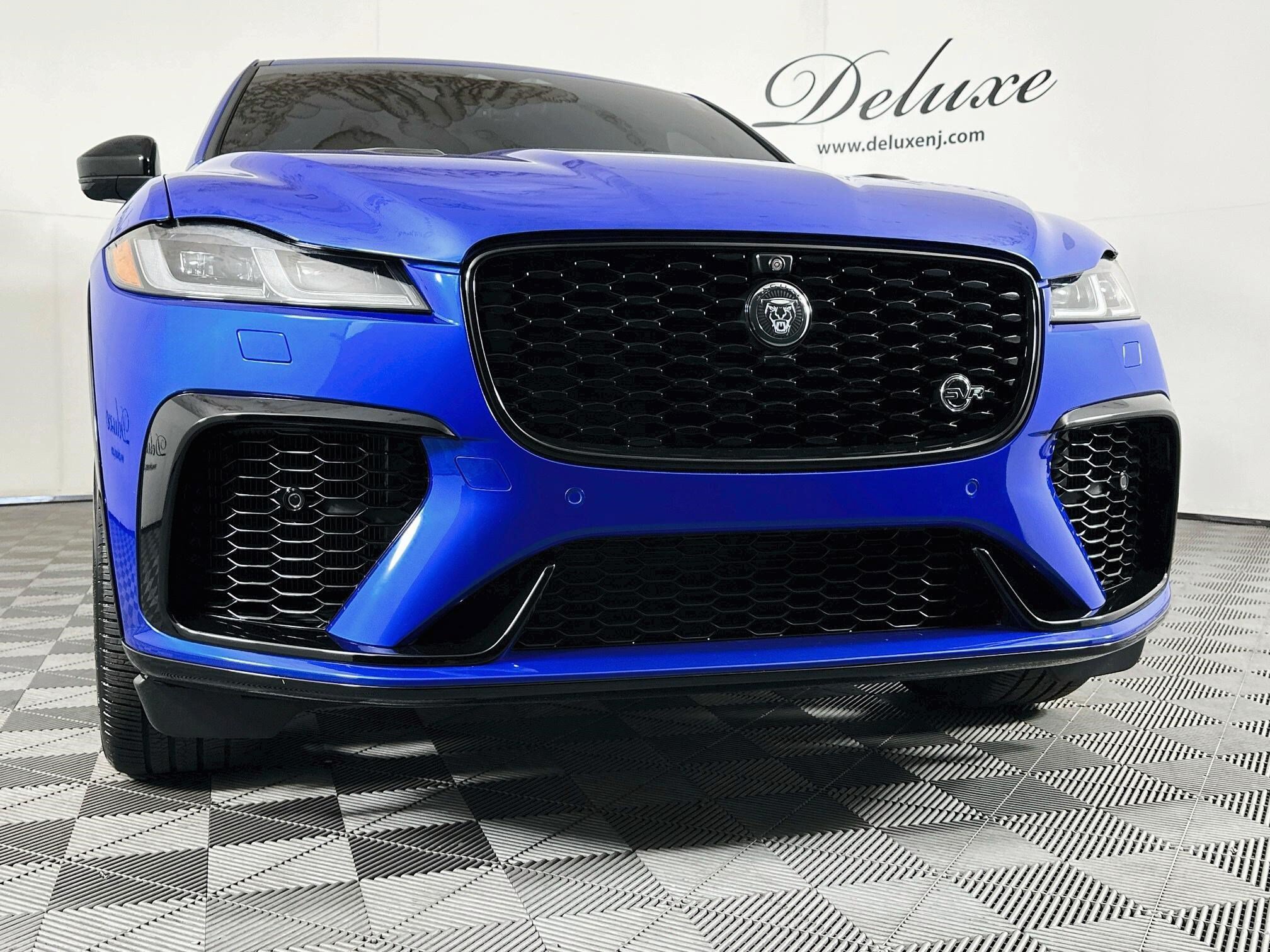 Used 2025 Jaguar F-PACE SVR AWD/4WD image 31