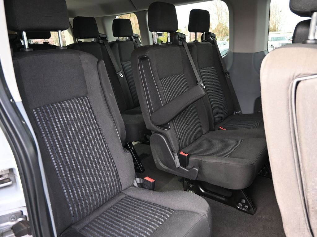 Used 2018 Ford Transit 350 XLT image 24