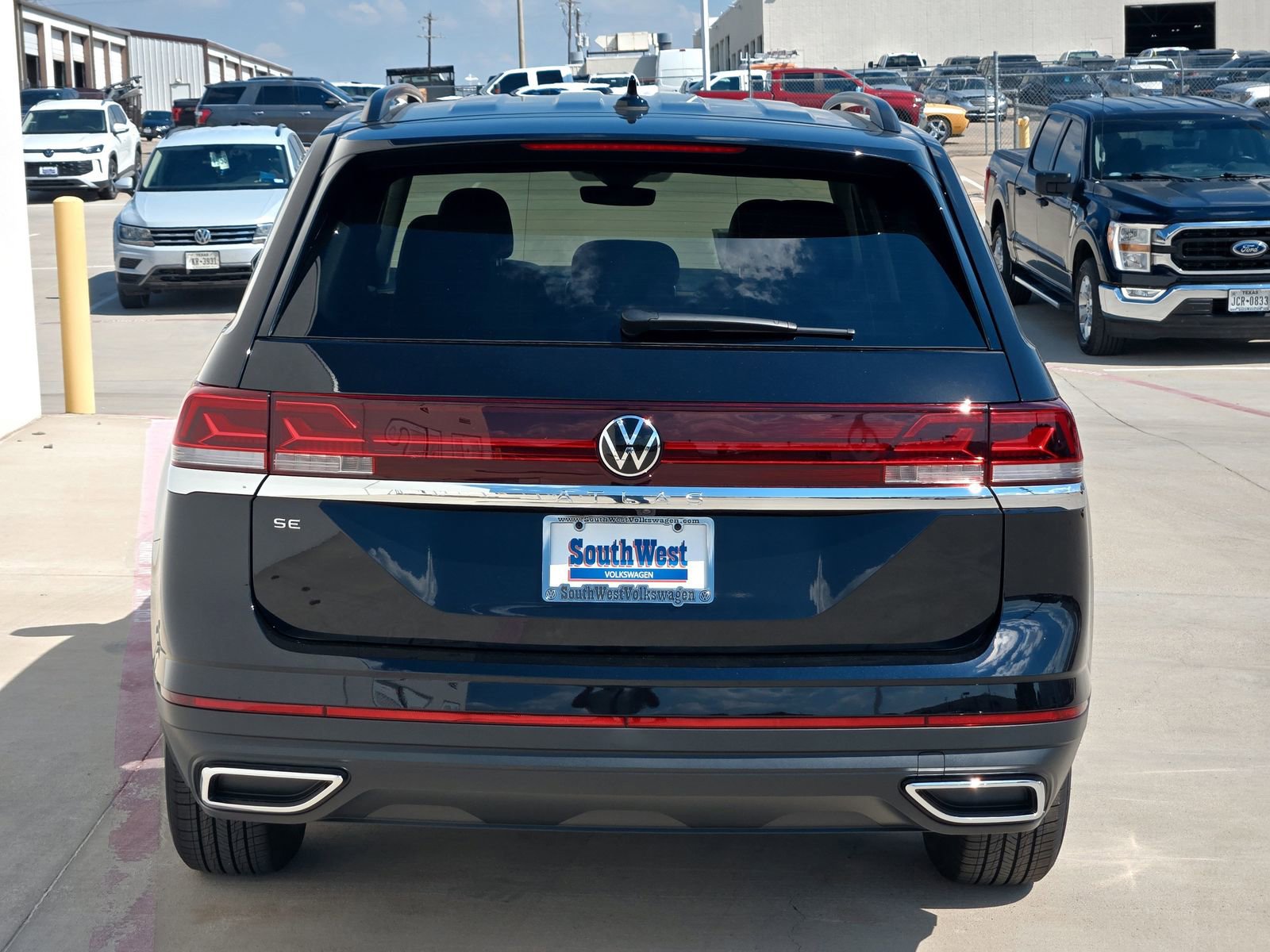 New 2026 Volkswagen Atlas SE image 6