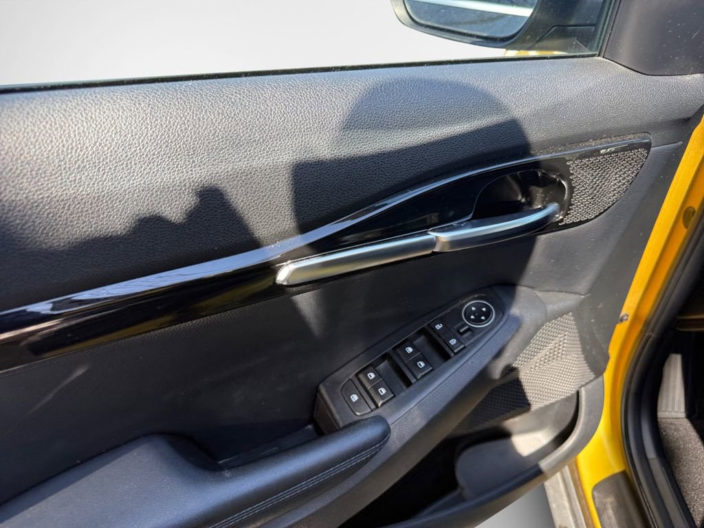 Certified 2023 Kia Seltos S image 14