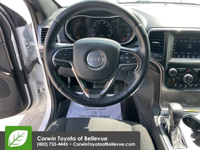 Used 2019 Jeep Grand Cherokee Laredo AWD/4WD image 21