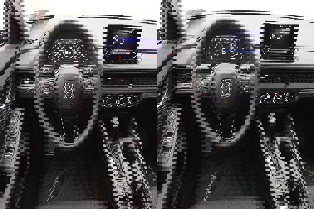 Used 2025 Honda Accord SE image 13