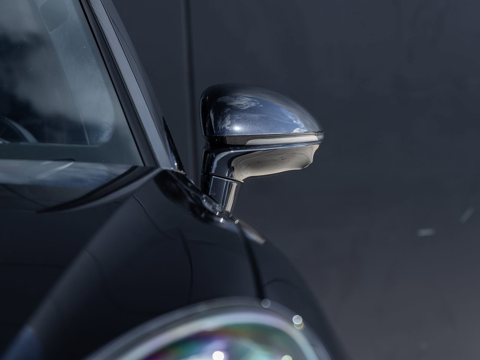 Certified 2020 Porsche Cayenne Turbo AWD/4WD image 17