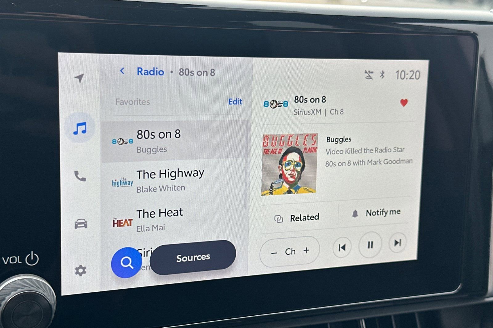 Certified 2025 Toyota RAV4 LE image 23