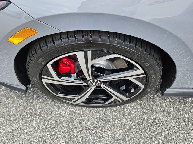 New 2026 Volkswagen GTI SE FWD image 16