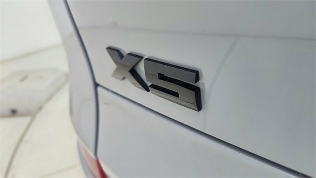 Used 2024 BMW X5 M60i image 17