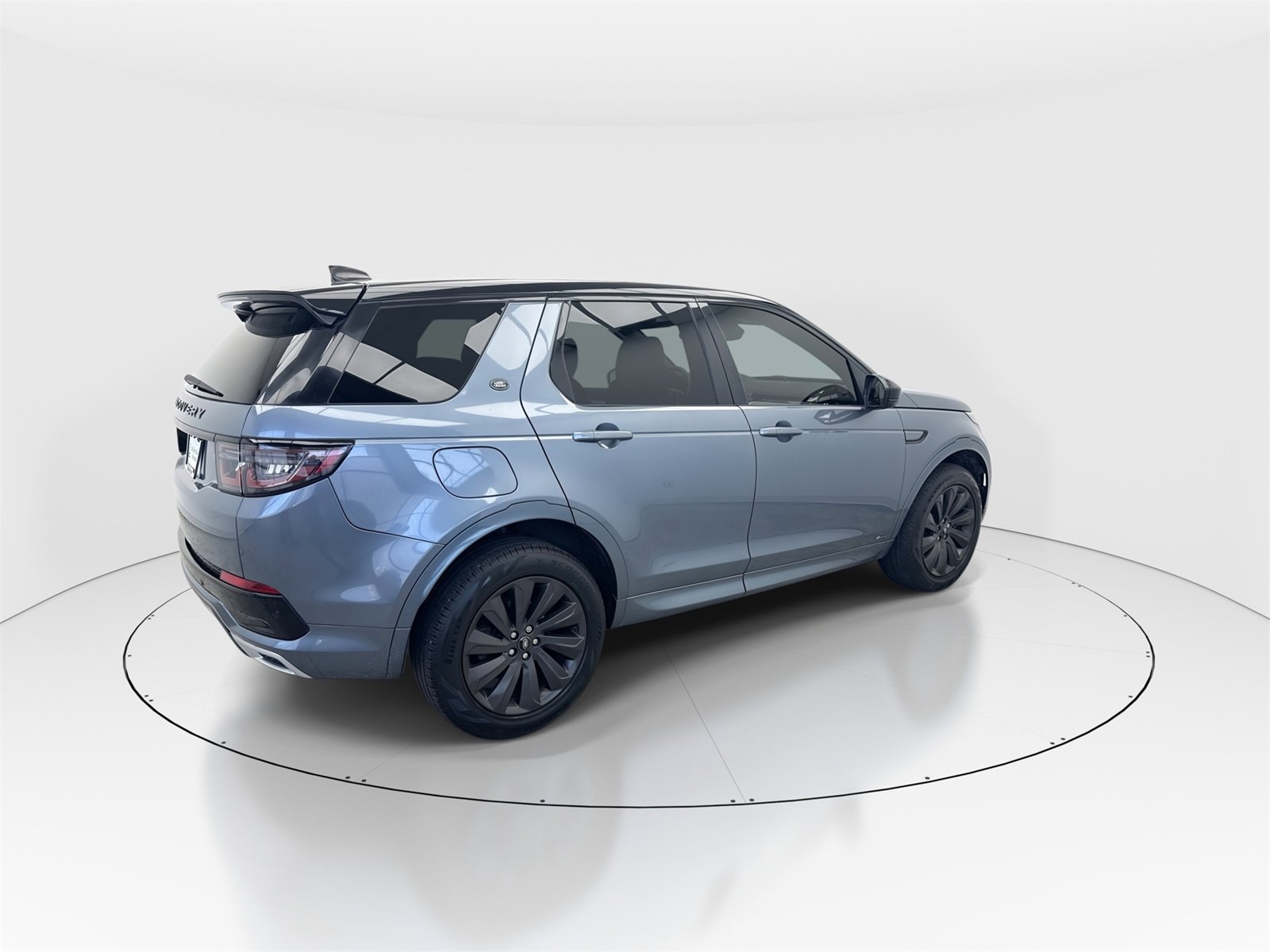 Used 2020 Land Rover Discovery Sport SE R-Dynamic image 8