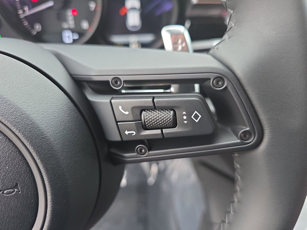 New 2026 Porsche Macan image 35