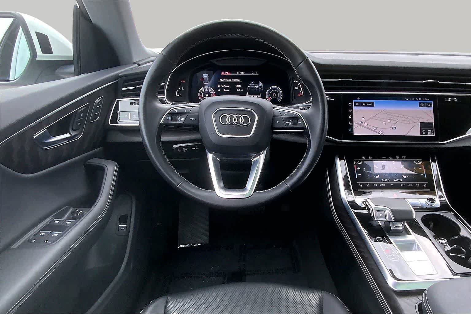 Used 2023 Audi Q8 Prestige w/ Prestige Package AWD/4WD image 5