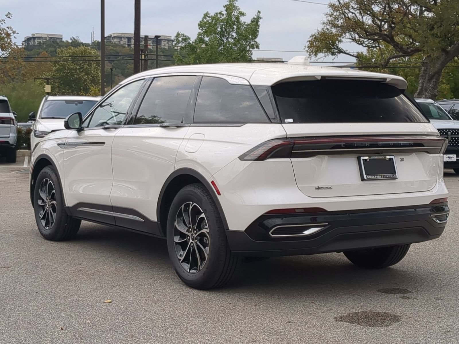 New 2026 Lincoln Nautilus Premier image 5