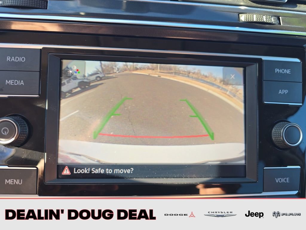 Used 2023 Volkswagen Tiguan S image 19