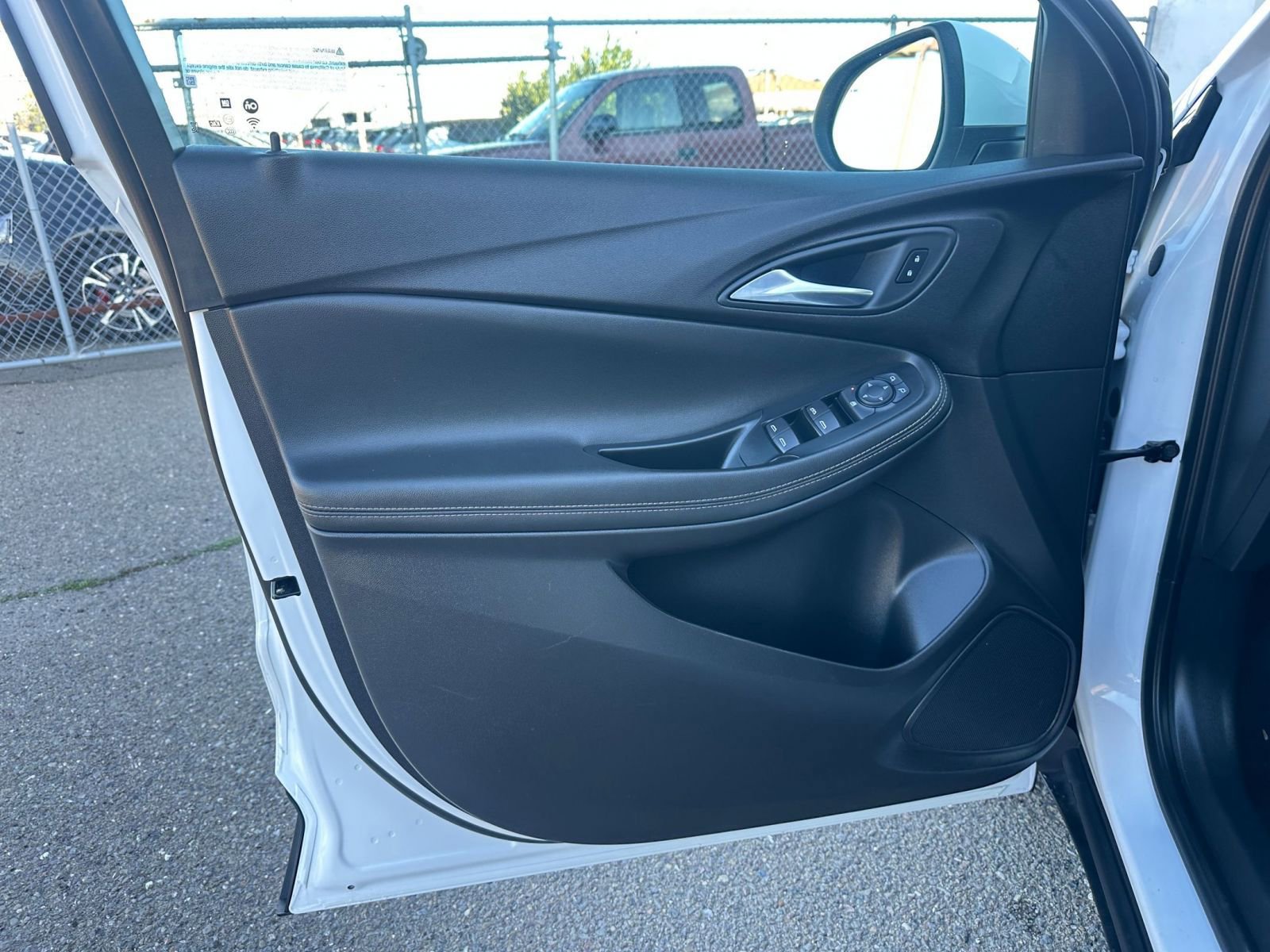 Used 2025 Buick Encore GX Preferred image 20