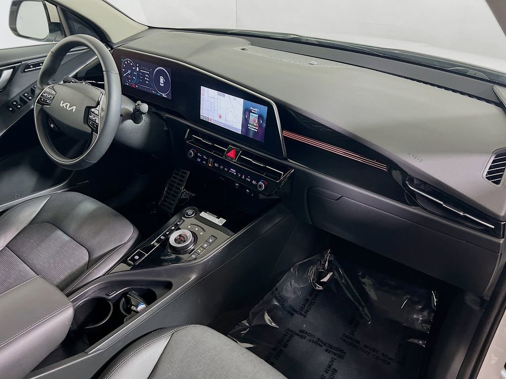 Used 2023 Kia Niro Wave w/ Wave Preserve Package image 28