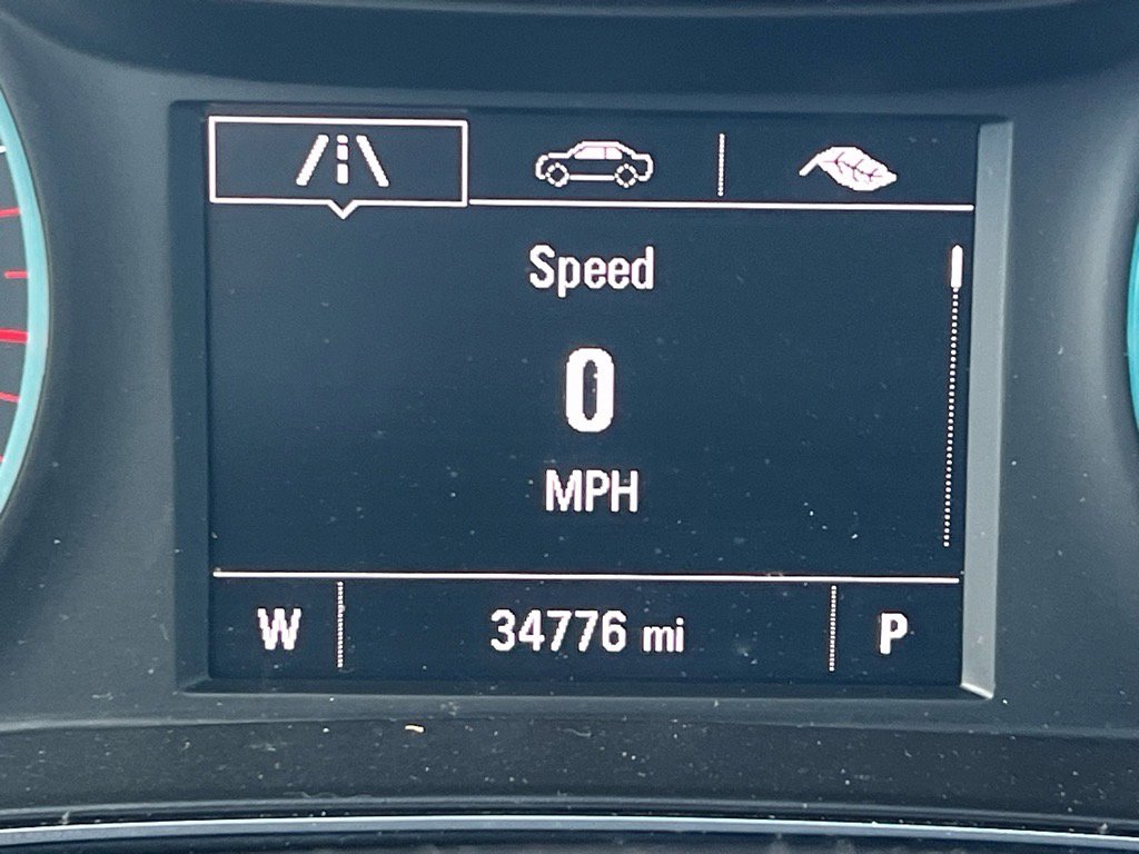 Used 2018 Chevrolet Cruze LT w/ Convenience Package image 14