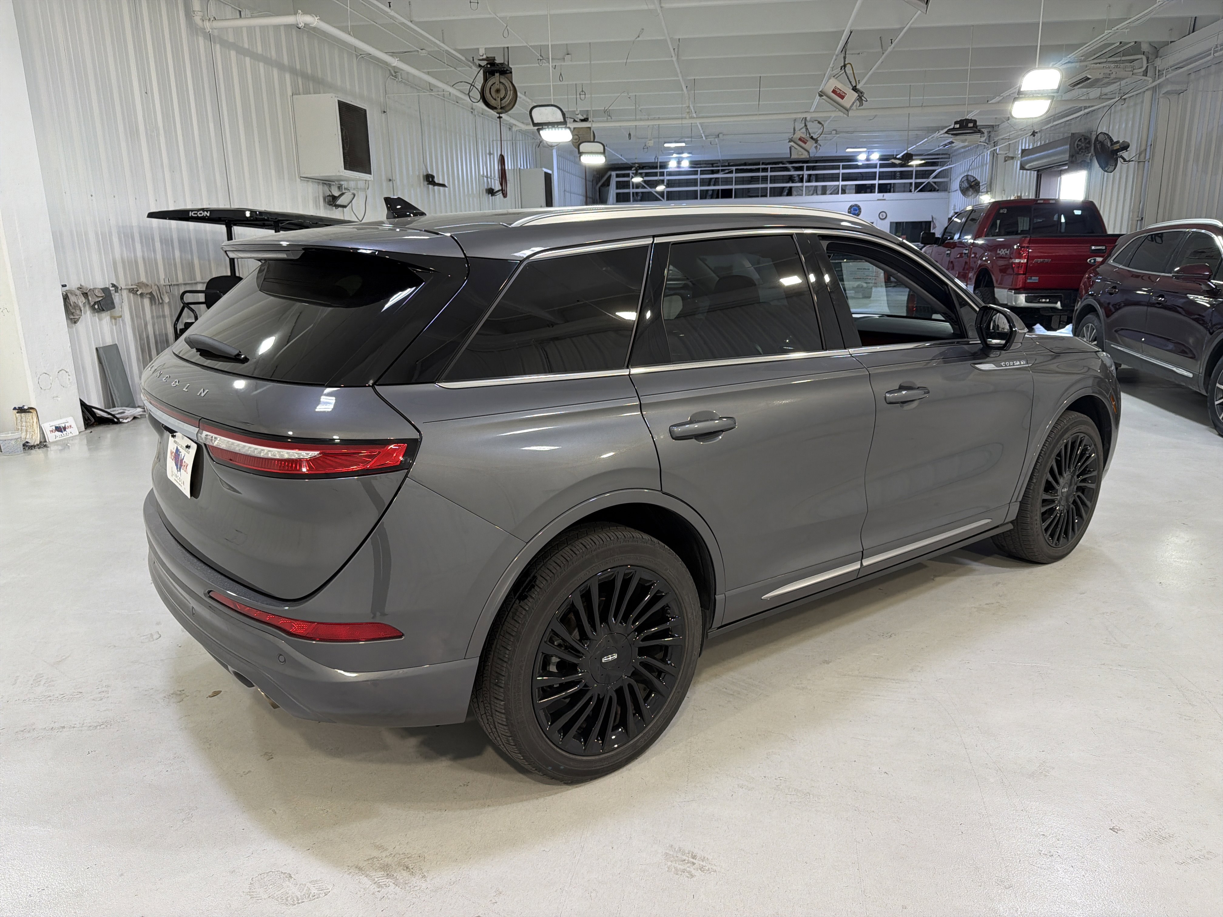 Used 2022 Lincoln Corsair Reserve w/ Luxury Package image 5