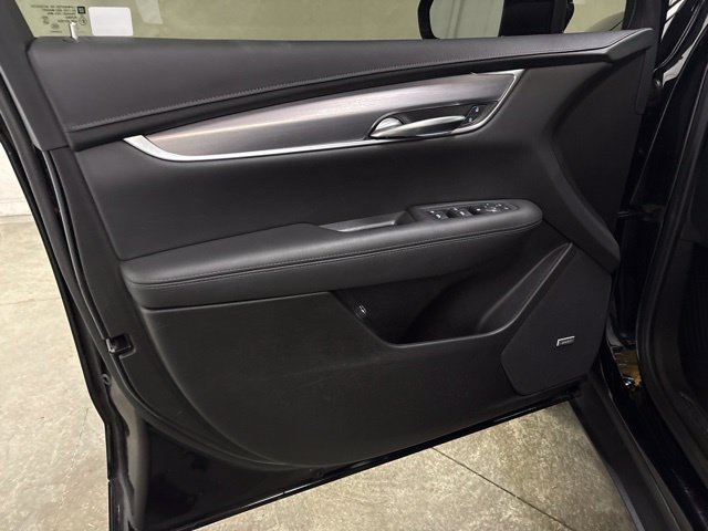 Used 2024 Cadillac XT5 Luxury AWD/4WD image 31