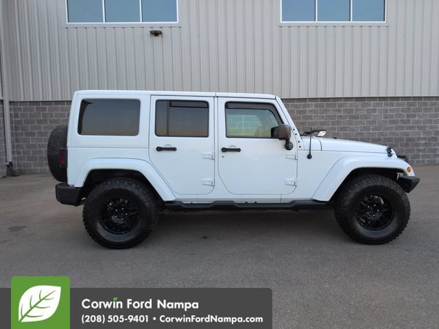 Used 2018 Jeep Wrangler Unlimited Sahara w/ Max Tow Package AWD/4WD video 2