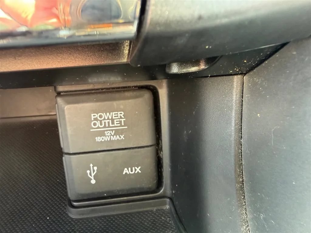 Used 2015 Honda Accord EX-L image 17