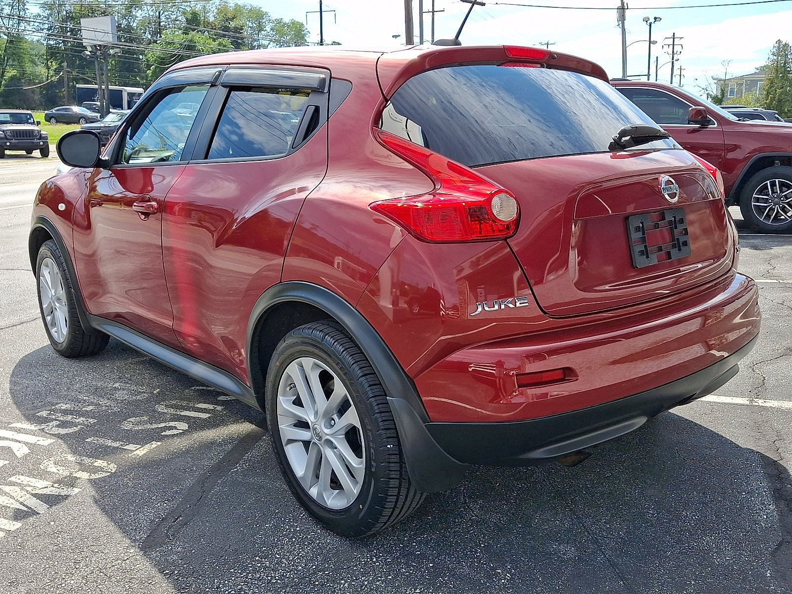Used 2011 Nissan Juke SV AWD/4WD image 4