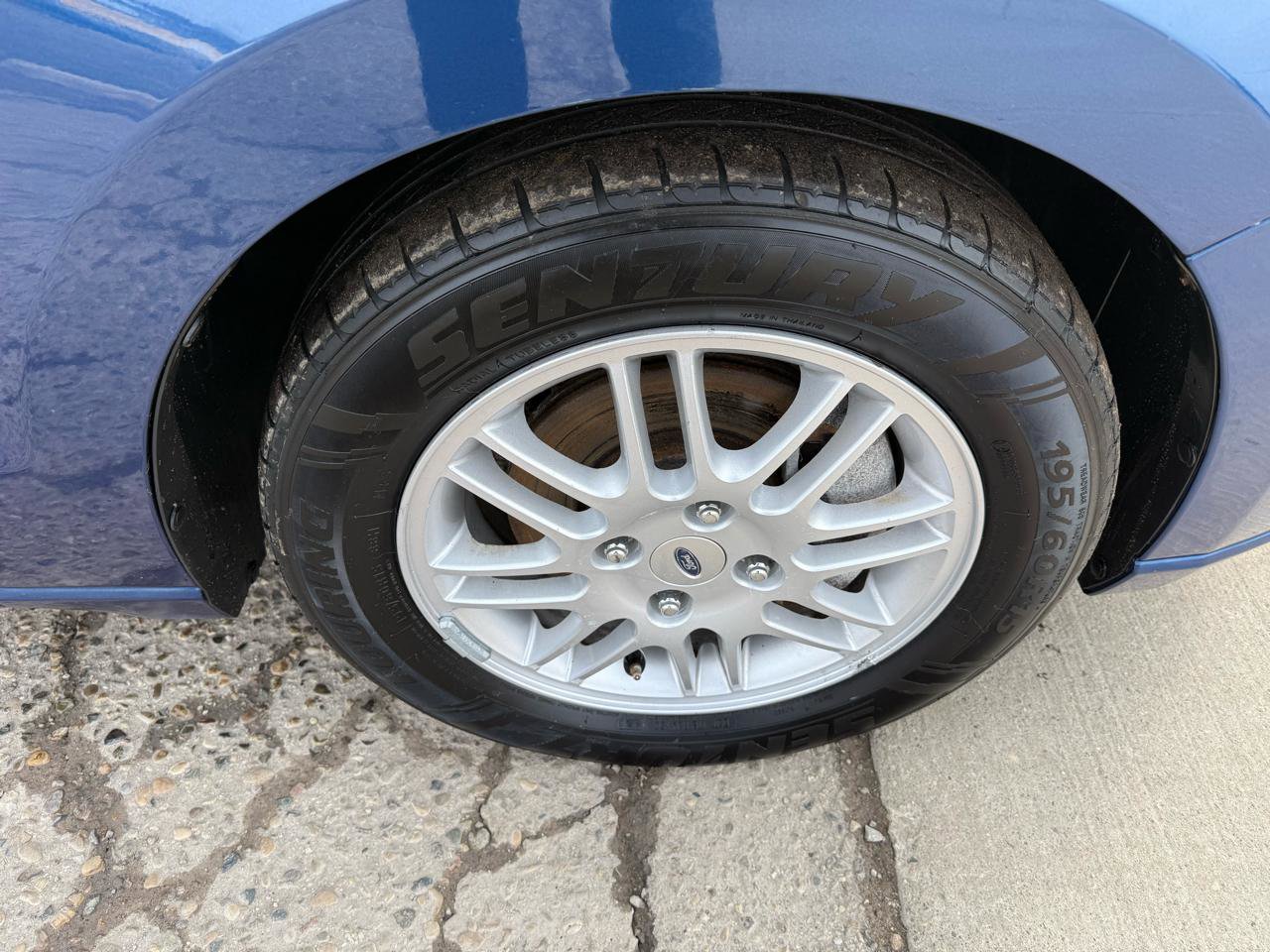 Used 2008 Ford Focus SE image 25