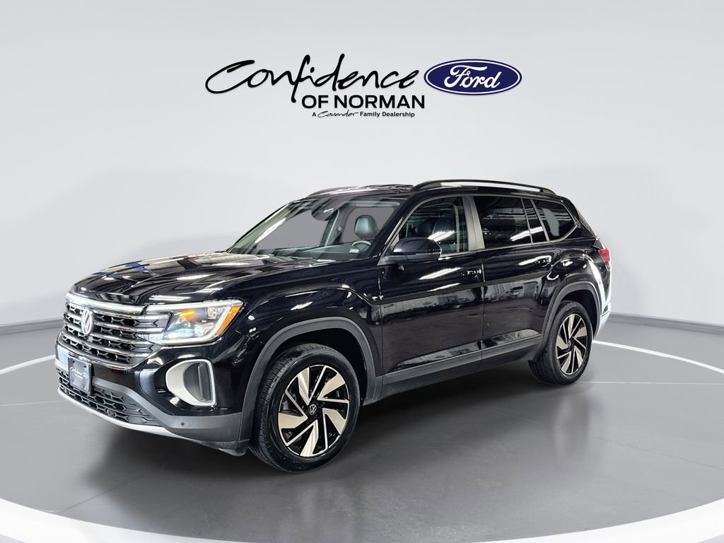 Used 2025 Volkswagen Atlas SE image 4