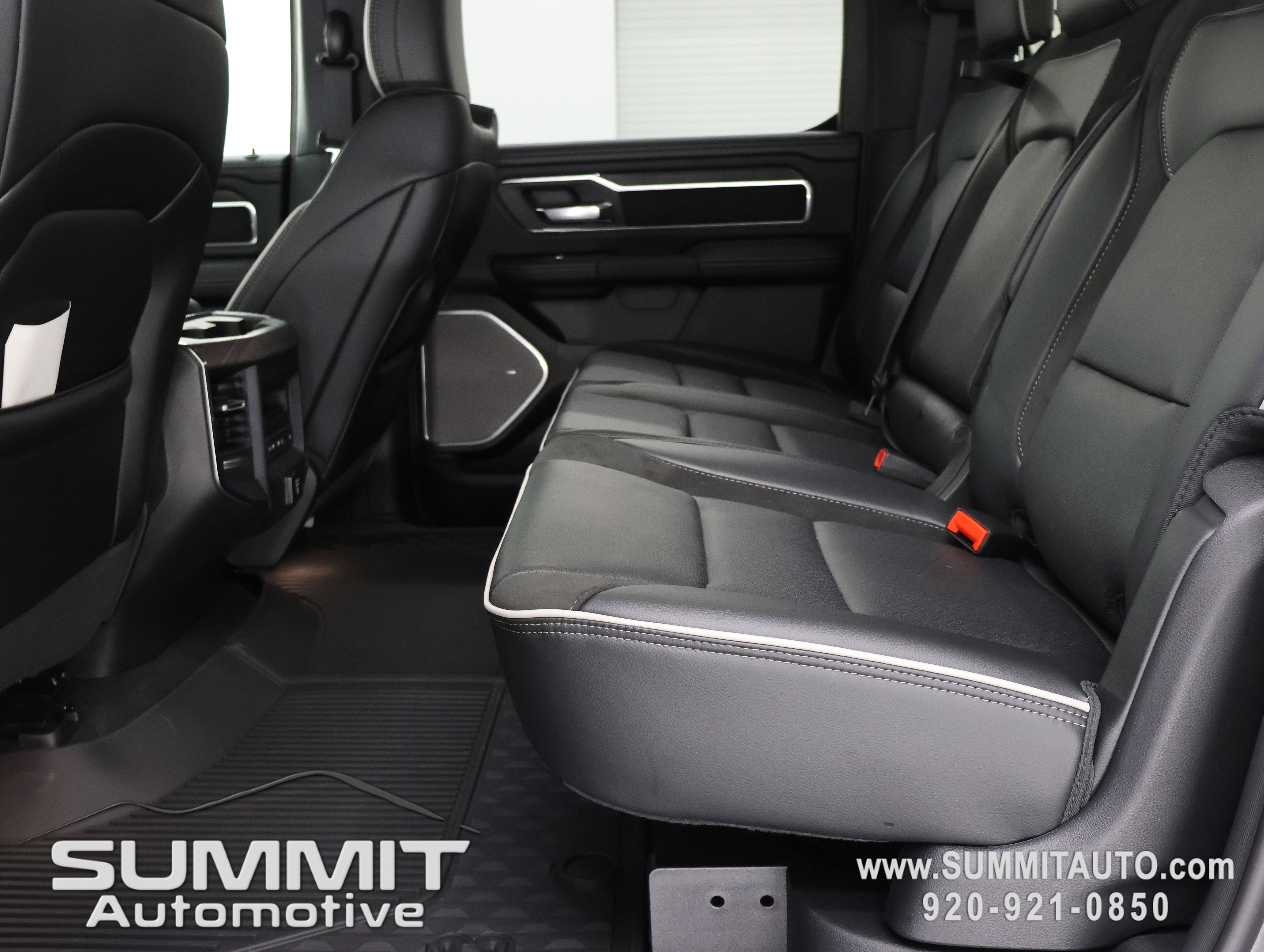 New 2026 RAM 1500 Laramie w/ Night Edition image 9