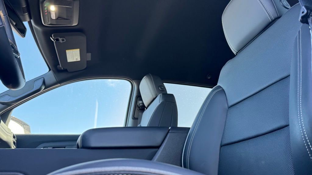 New 2025 Chevrolet Silverado EV LT AWD/4WD image 12