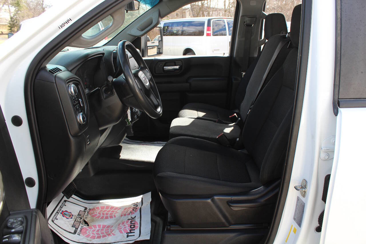 Used 2023 GMC Sierra 2500 Pro w/ Convenience Package image 8