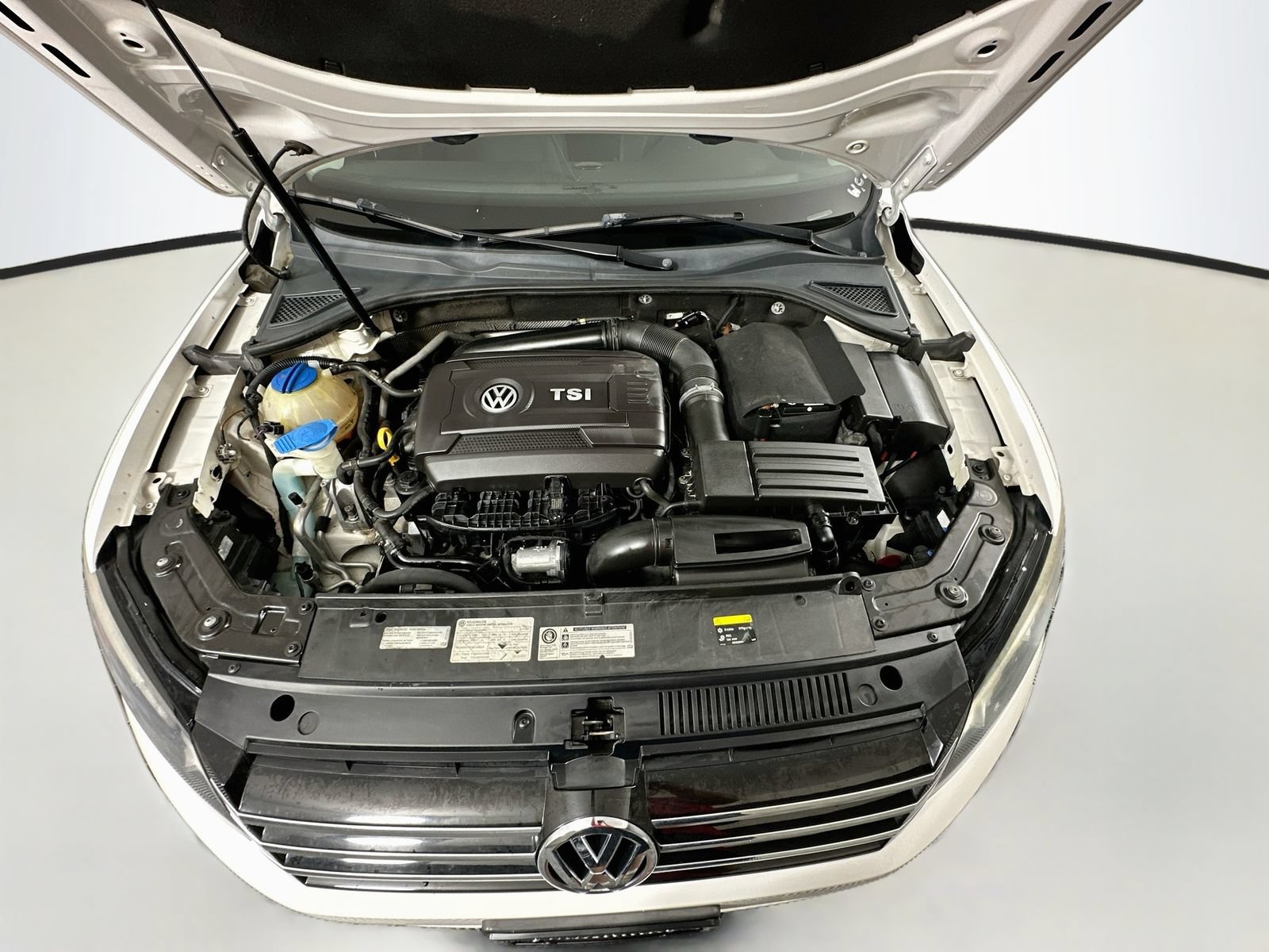 Used 2015 Volkswagen Passat 1.8T FWD image 24
