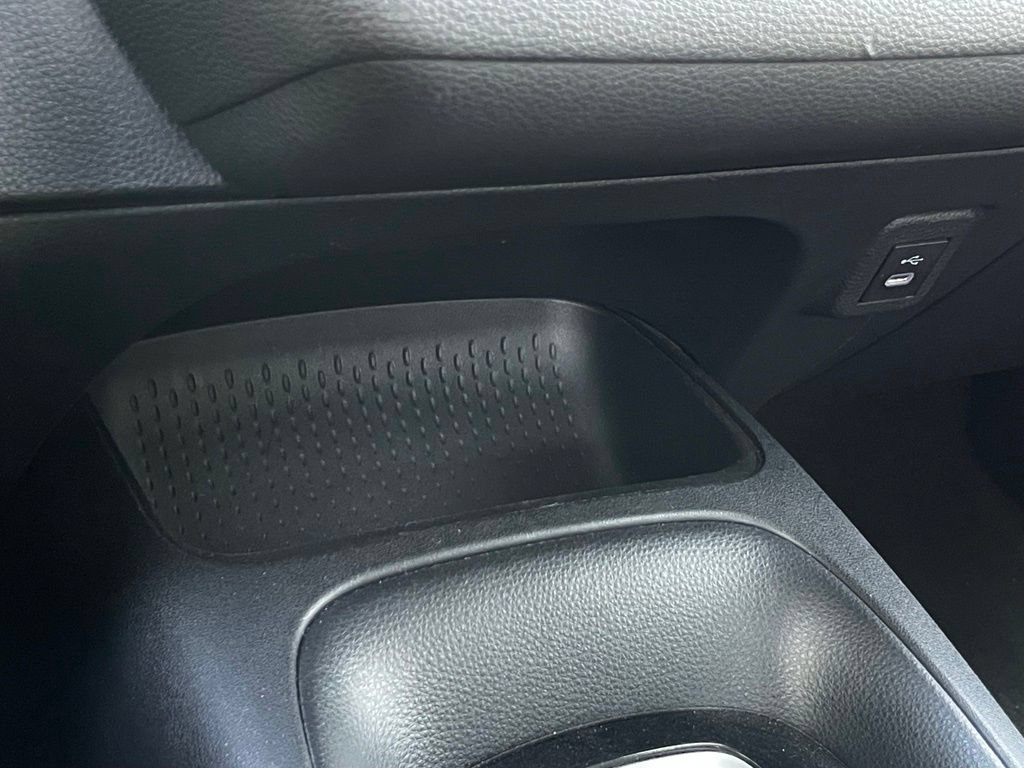 Used 2024 Toyota Corolla LE FWD image 19