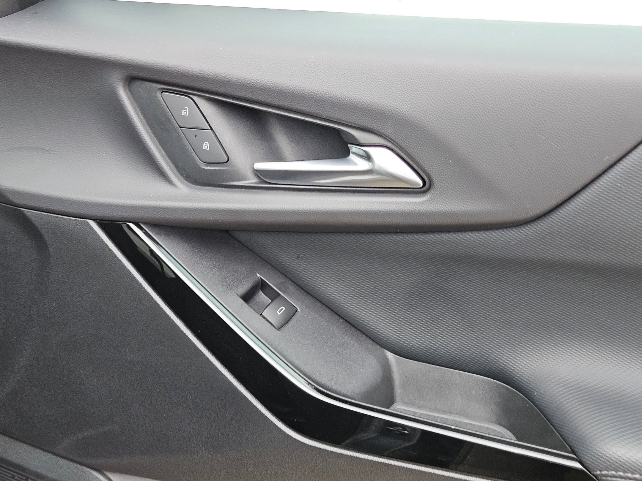 Certified 2026 Chevrolet Equinox LT image 30