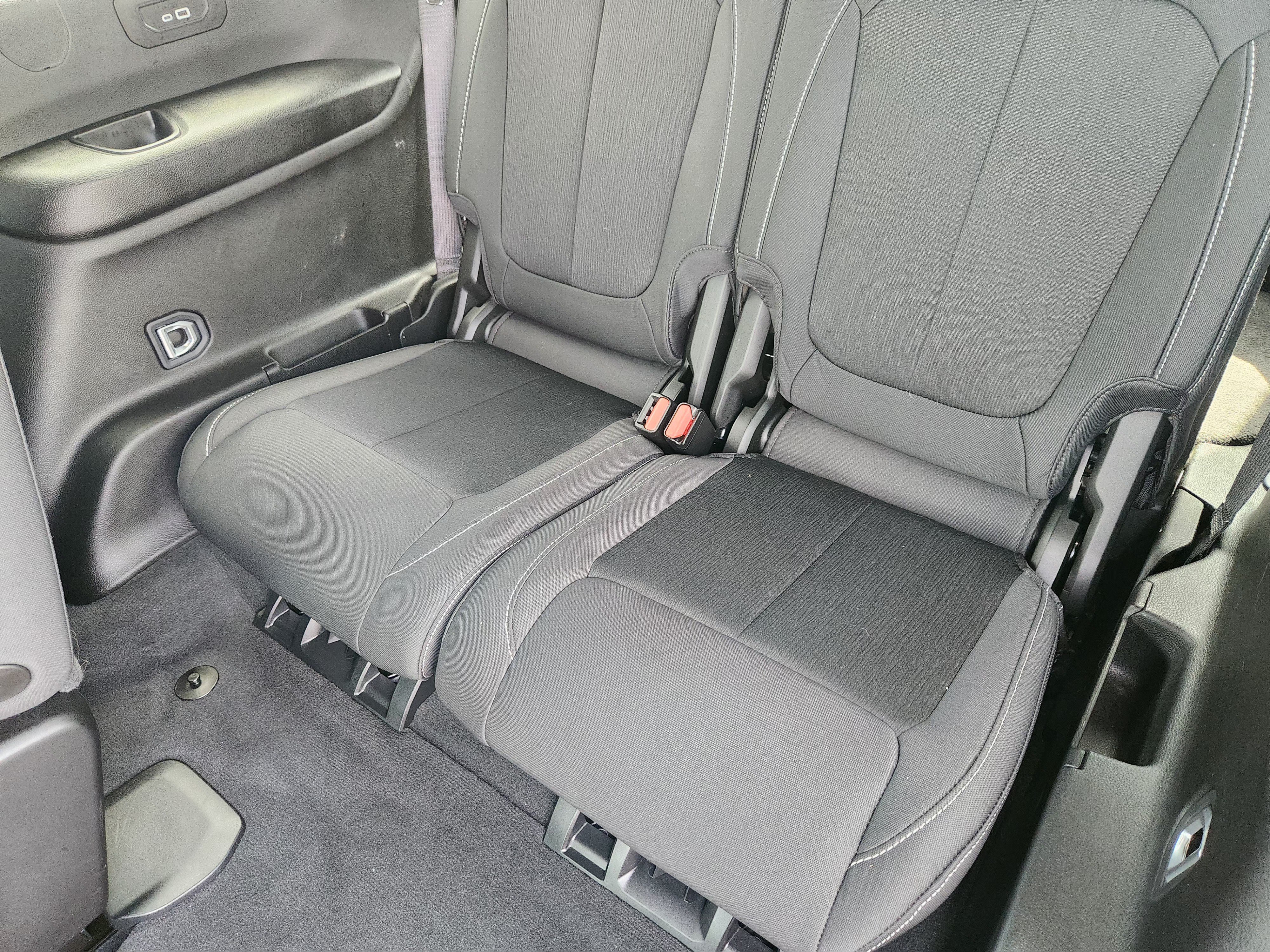 Used 2025 Jeep Grand Cherokee L Laredo w/ Luxury Tech Group I AWD/4WD image 32