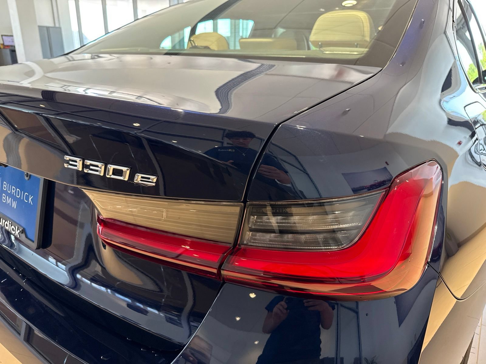 Certified 2023 BMW 330e xDrive w/ Premium Package AWD/4WD image 10