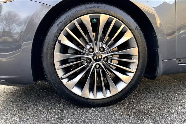 Used 2018 Kia Cadenza Limited image 9