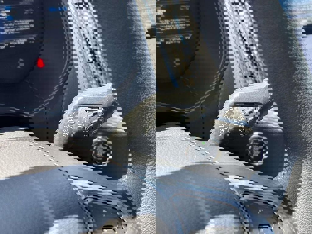 Used 2022 Ford Edge Titanium w/ Equipment Group 301A image 23