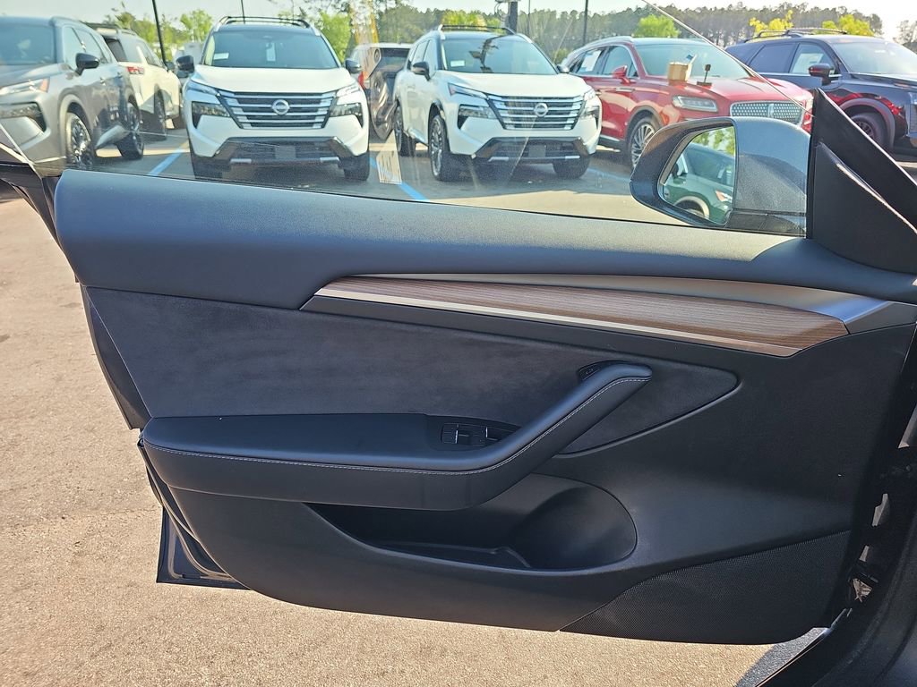 Used 2023 Tesla Model 3 Standard Range RWD image 31