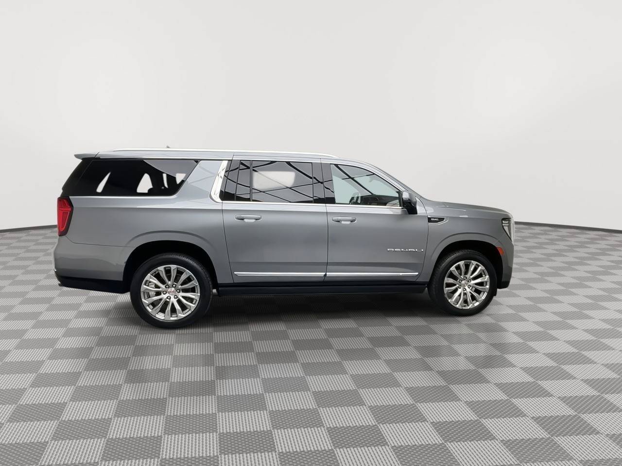 Certified 2023 GMC Yukon XL Denali AWD/4WD image 45