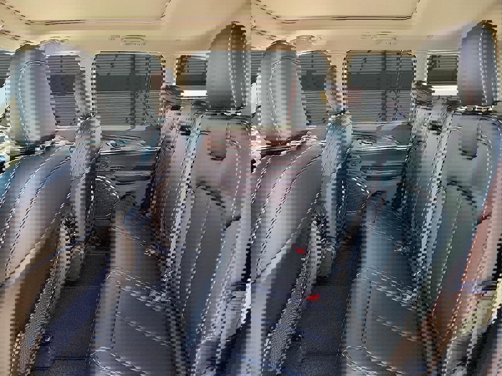 New 2024 Jeep Grand Cherokee Limited 4xe image 5