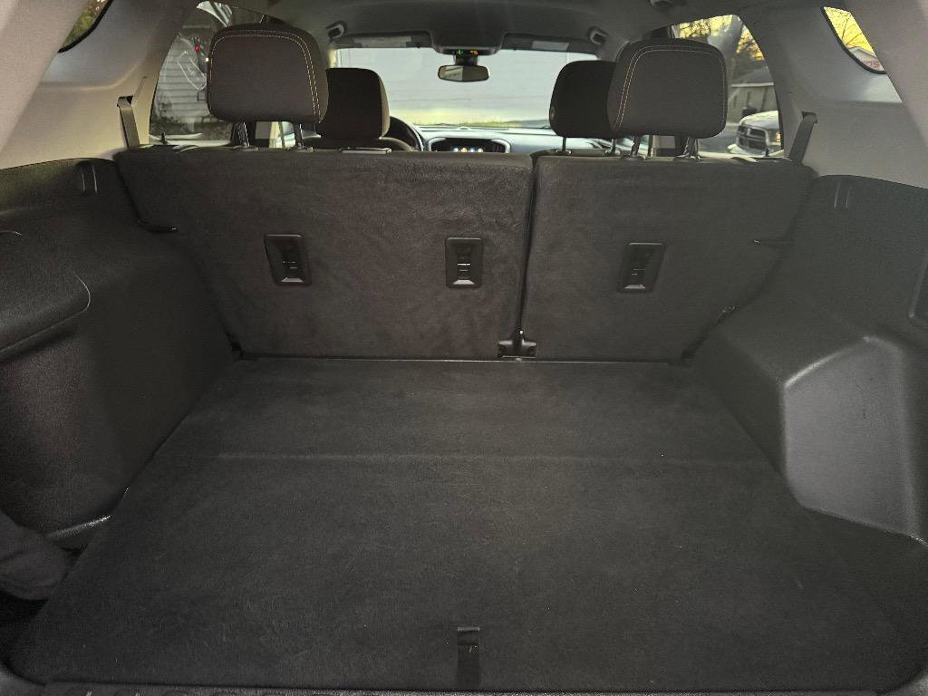 Used 2021 GMC Terrain SLE w/ Driver Convenience Package image 18